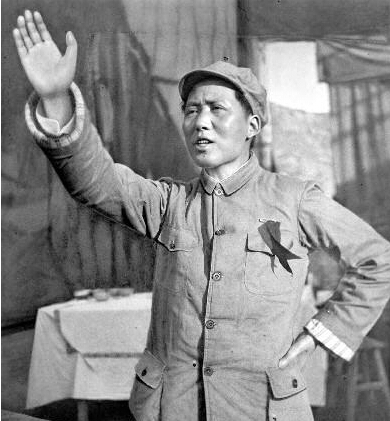 毛泽东作《论持久战》演讲 预测抗日战争进程