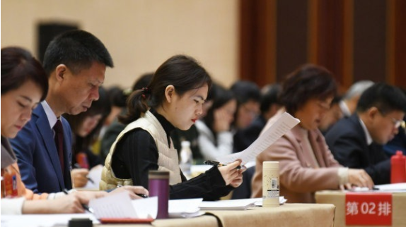武汉市第十四届人民代表大会第五次会议开幕 | 图集